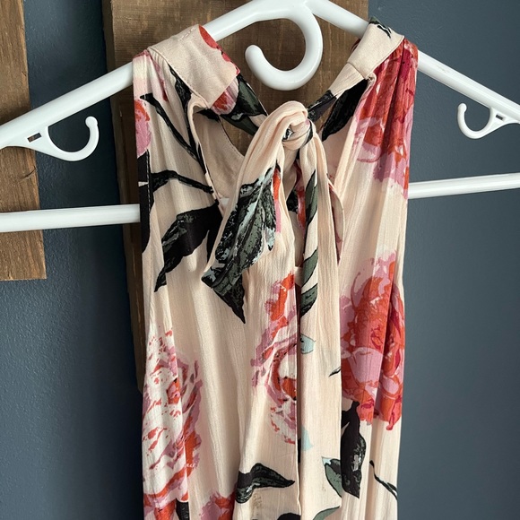 PinkBlush, Size Medium, Floral halter dress. - Picture 3 of 3